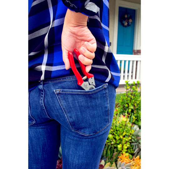 Corona BP13630 Yard Essentials Pocket Pruner